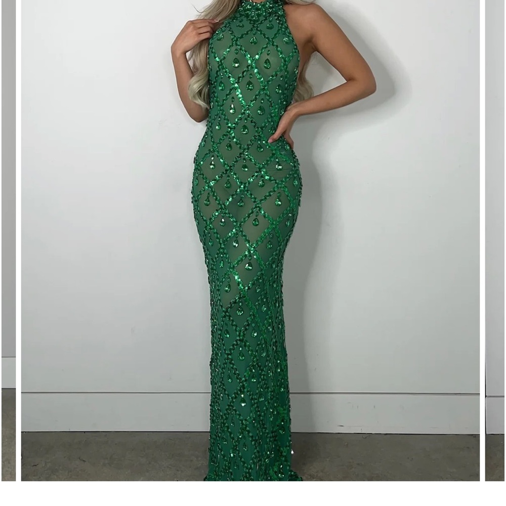 Emerald green ALGLIST gown